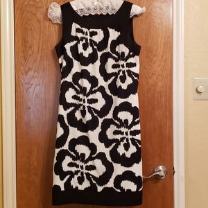 EUC AGB Floral Shift Dress Black and White Floral Size 10